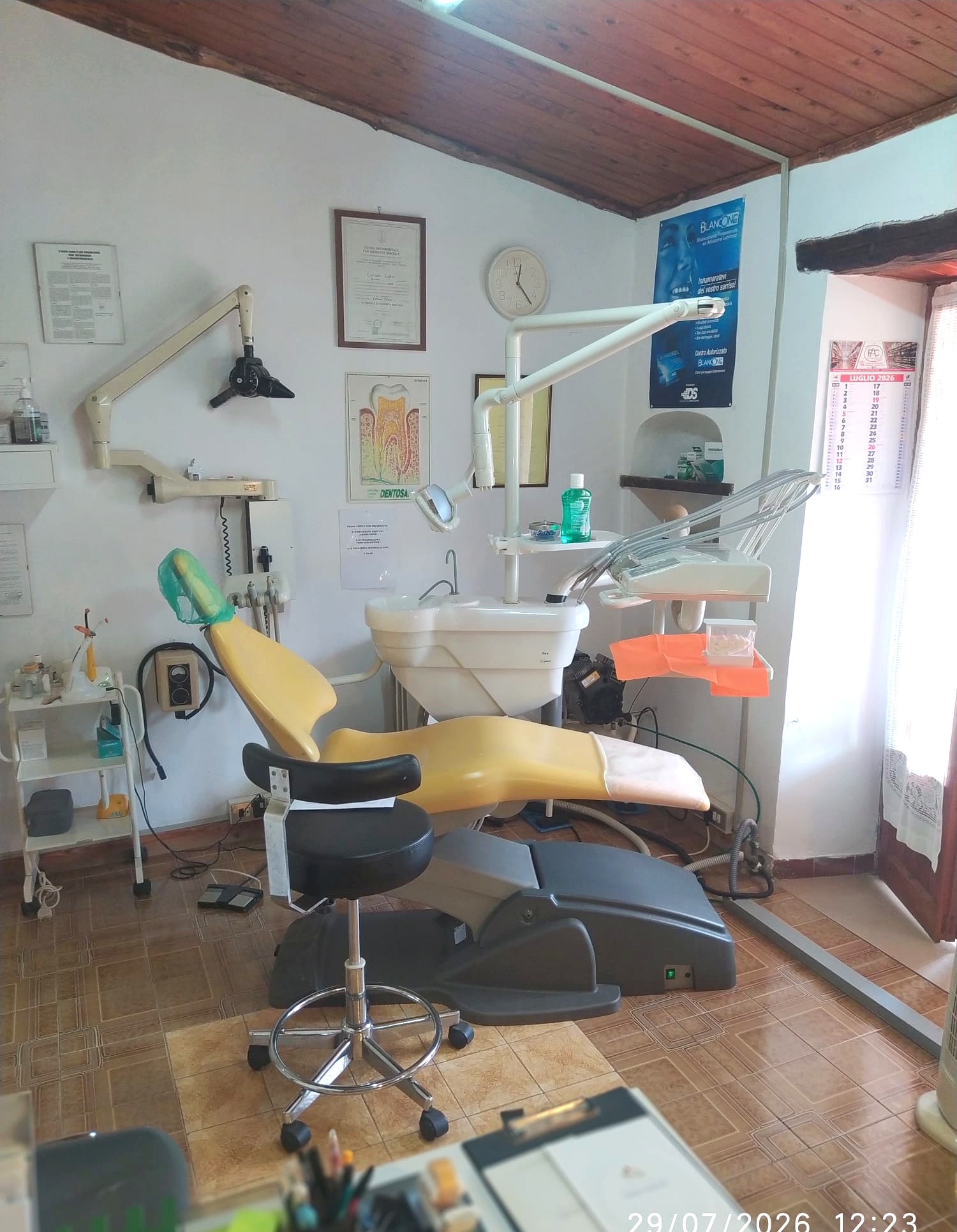 Studio Rocca di Botte con Travi in Legno